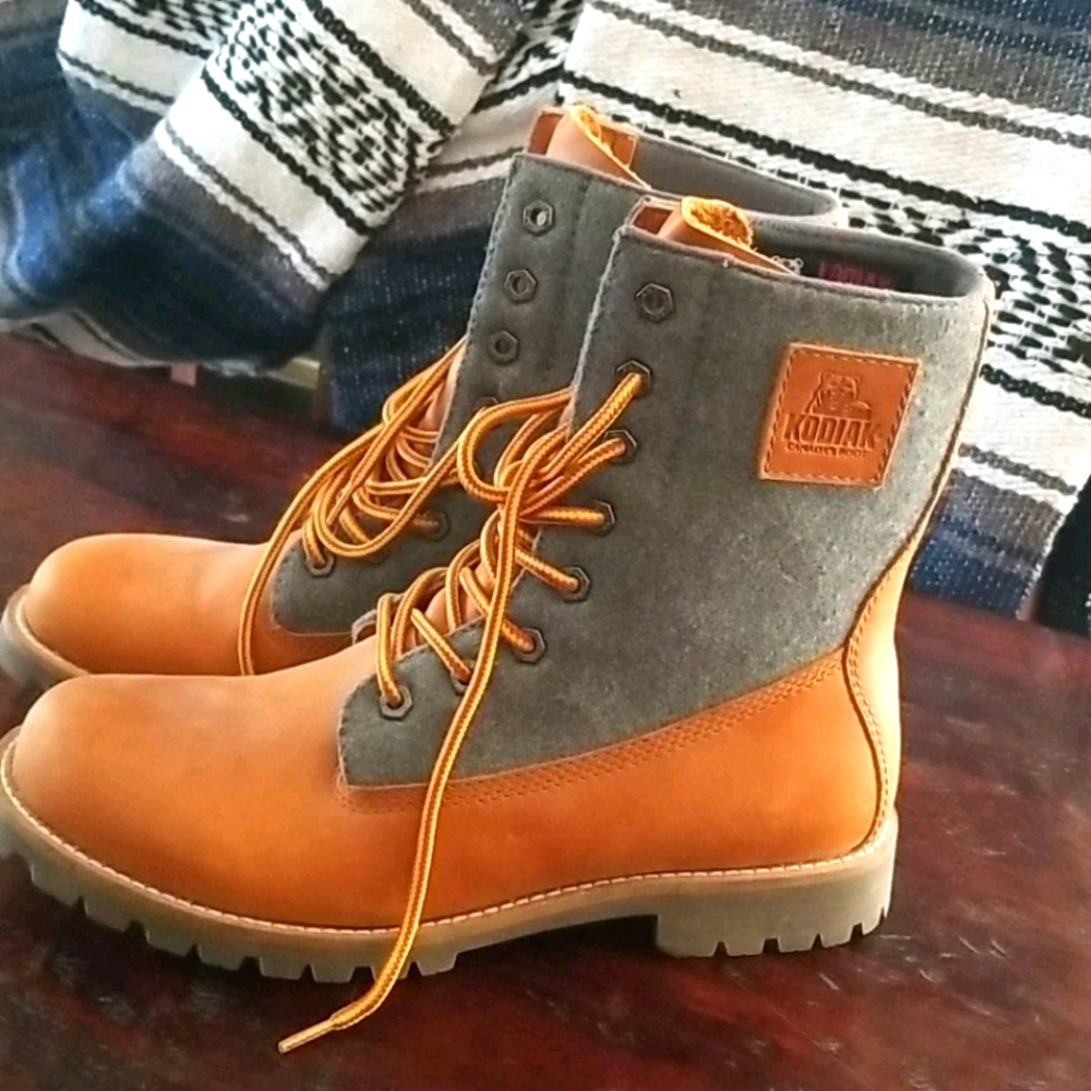 Men's lace up boot